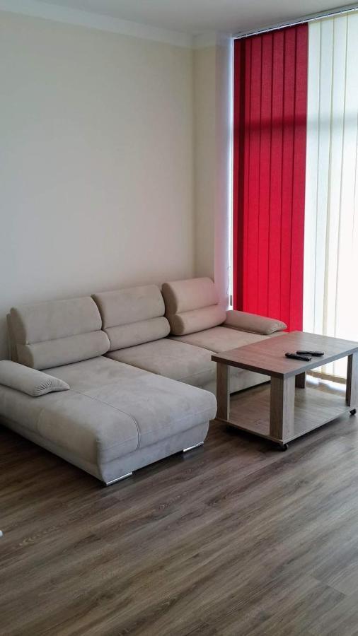 Blossom Hotel Batumi Bagian luar foto