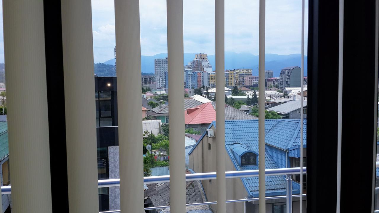 Blossom Hotel Batumi Bagian luar foto