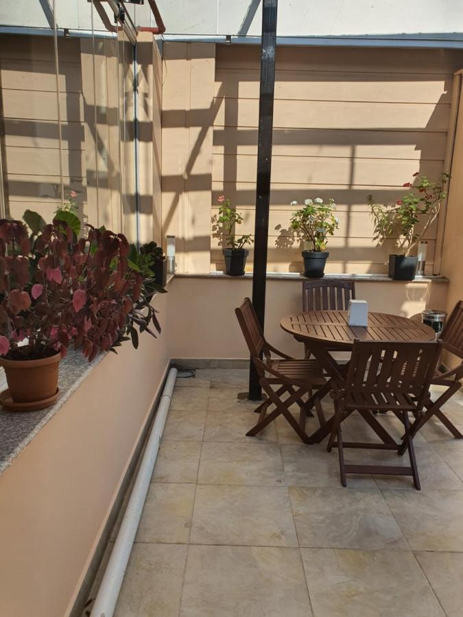 Blossom Hotel Batumi Bagian luar foto