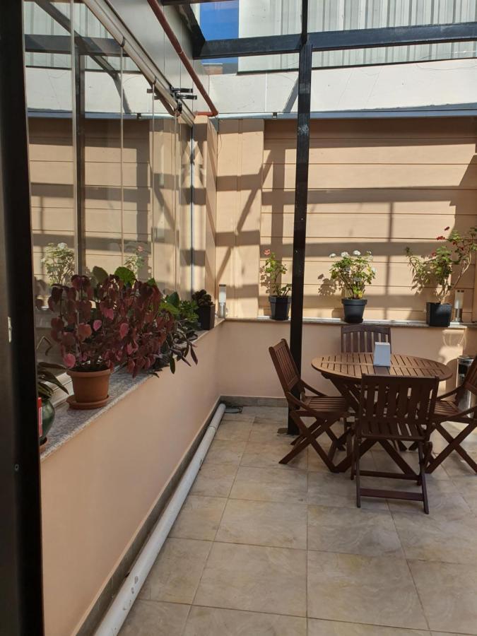 Blossom Hotel Batumi Bagian luar foto