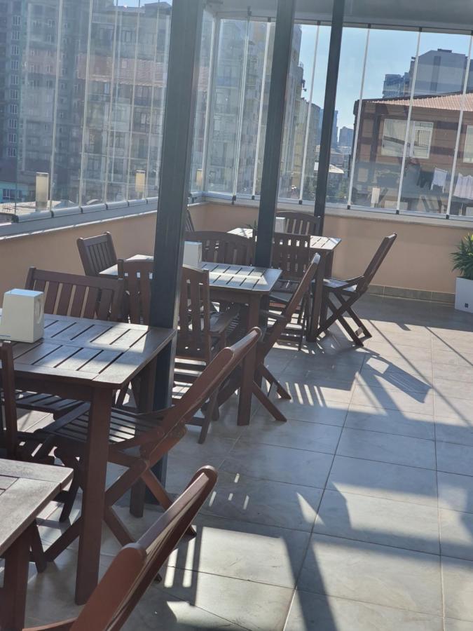 Blossom Hotel Batumi Bagian luar foto